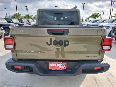 New 2026 Jeep Gladiator Sport image 6