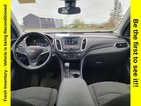 Used 2022 Chevrolet Equinox LT AWD/4WD image 12
