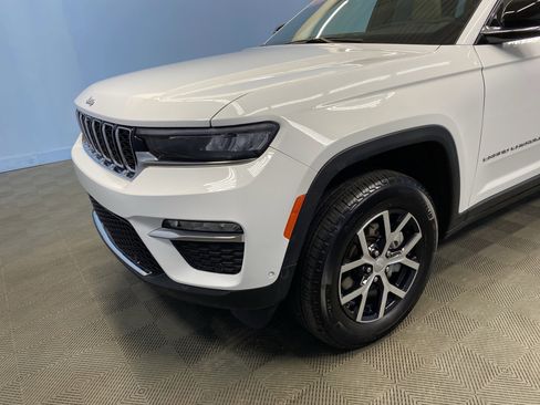 Certified 2024 Jeep Grand Cherokee Limited w/ Luxury Tech Group II image 50