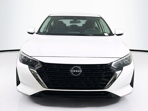 Used 2025 Nissan Sentra S image 2