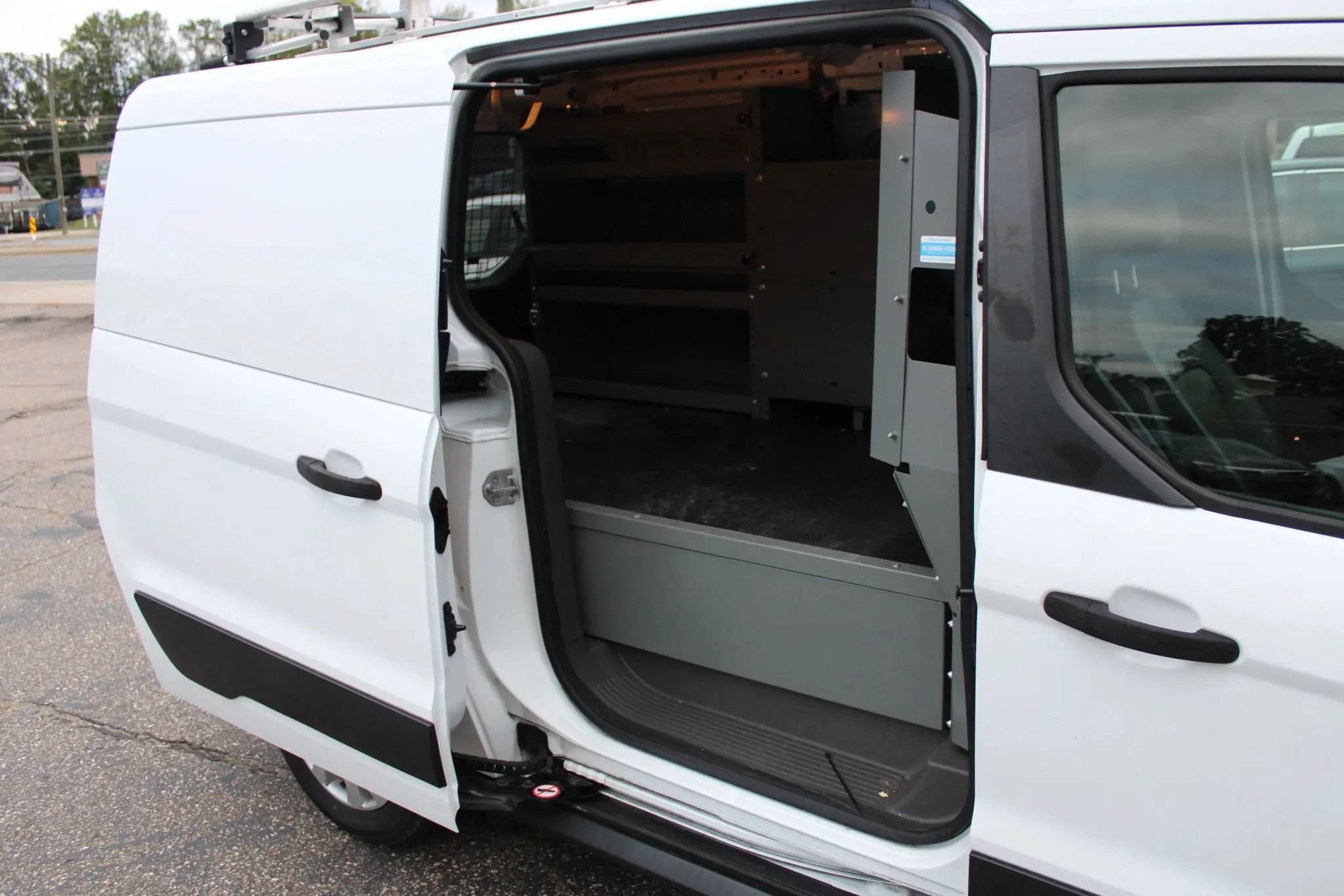 Used 2019 Ford Transit Connect XL FWD image 10
