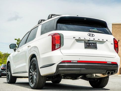 Used 2024 Hyundai Palisade Calligraphy AWD/4WD image 9