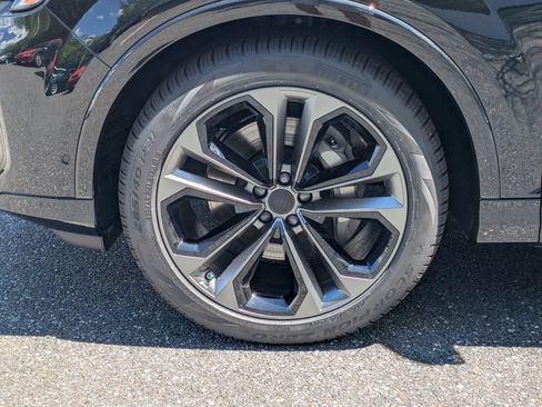 New 2026 Audi Q7 3.0T Premium Plus AWD/4WD image 9