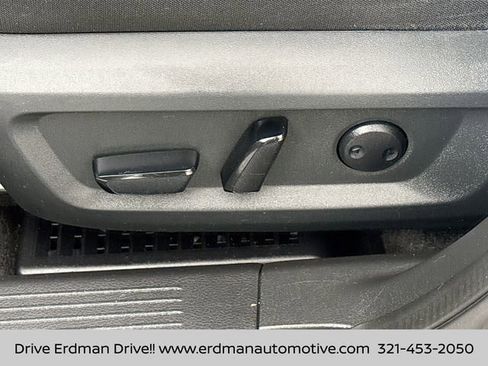 Certified 2022 Nissan Rogue SV image 12