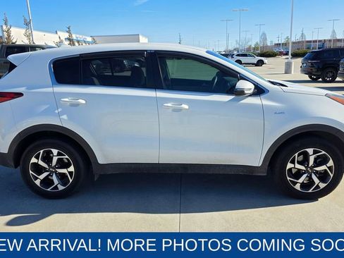 Used 2020 Kia Sportage LX w/ LX Popular Package image 6