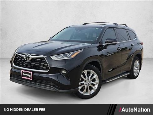 Used 2025 Toyota Highlander Limited AWD/4WD image 1