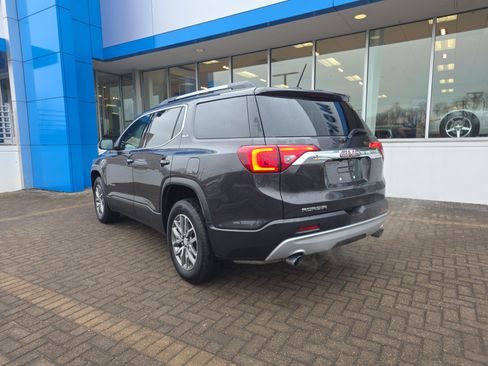 Used 2019 GMC Acadia SLE image 3
