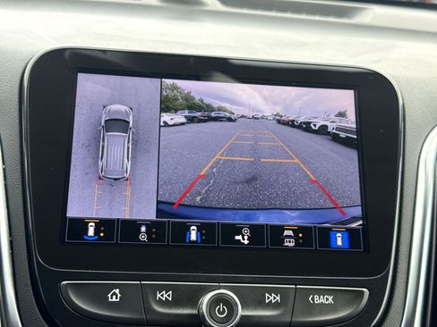 Used 2022 Chevrolet Equinox Premier FWD image 20