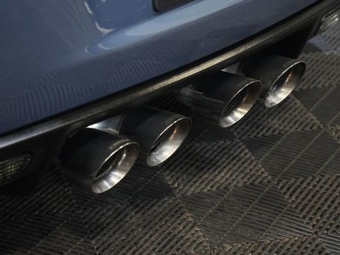 Used 2011 Chevrolet Corvette ZR1 w/ Preferred Equipment Group RWD image 19