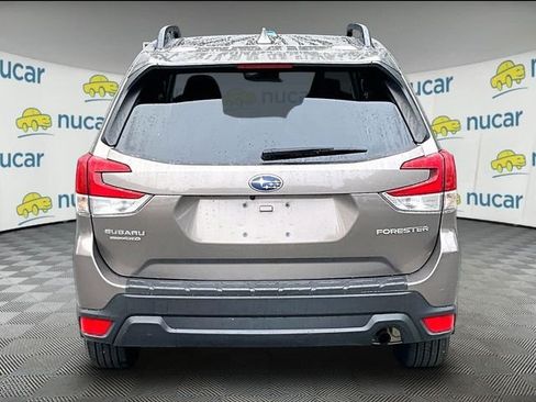 Used 2023 Subaru Forester Premium AWD/4WD image 4