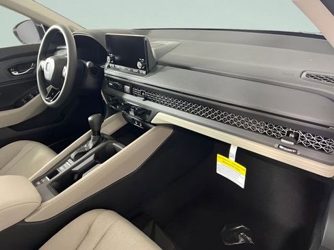 New 2025 Honda Accord SE image 25
