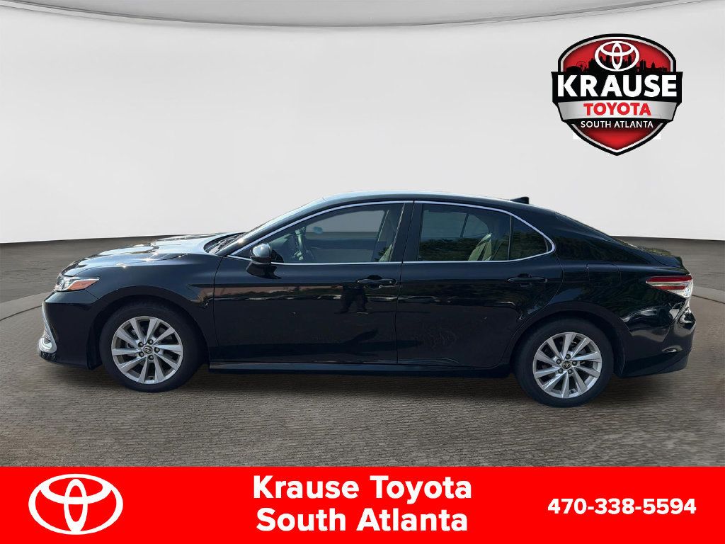 Used 2024 Toyota Camry LE FWD image 4