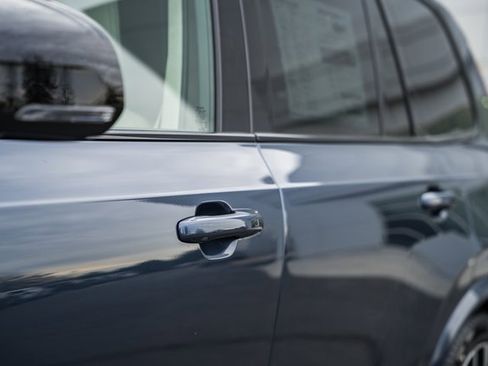 New 2026 Volvo XC90 B6 Ultra w/ Lounge Package image 16