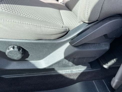 Used 2019 Ford F150 XLT image 12