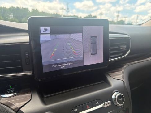 Used 2020 Ford Explorer Limited RWD image 35