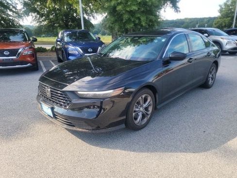 Certified 2024 Honda Accord EX image 3