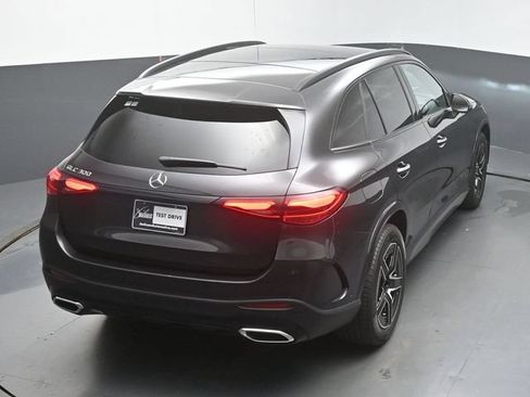Used 2025 Mercedes-Benz GLC 300 w/ AMG Line image 49