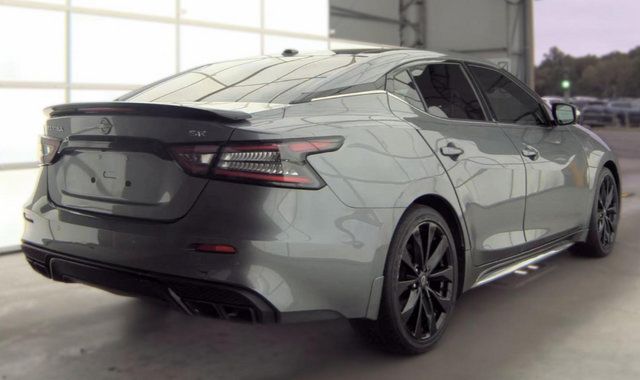 Used 2023 Nissan Maxima SR w/ Sport Mat Group FWD image 4