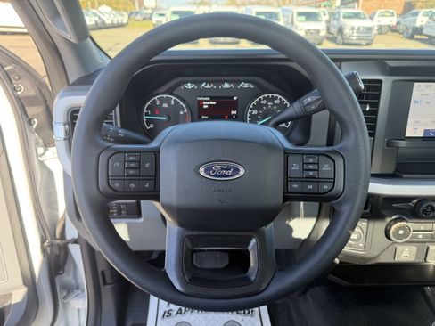 New 2026 Ford F250 XL w/ XL Chrome Package image 10