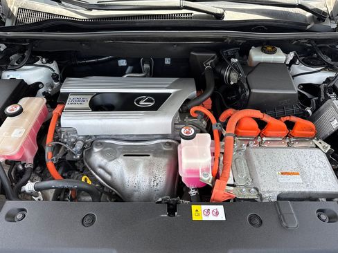 Used 2016 Lexus NX 300h AWD image 9