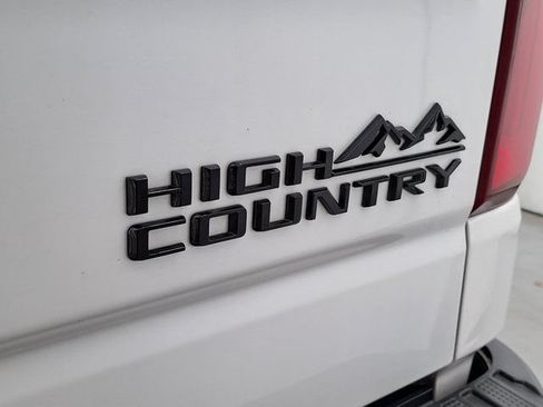 Used 2023 Chevrolet Silverado 1500 High Country w/ Z71 Off-Road Package AWD/4WD image 33