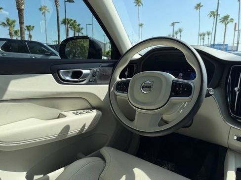 Used 2025 Volvo XC60 B5 Ultra w/ Protection Package Premier AWD/4WD image 13
