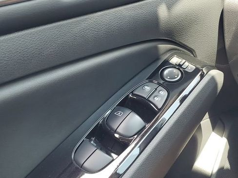 Certified 2025 Nissan Altima 2.5 SL FWD image 32