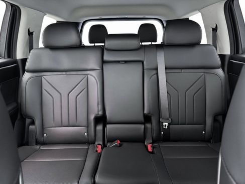 New 2026 Hyundai Santa Fe SEL FWD image 16
