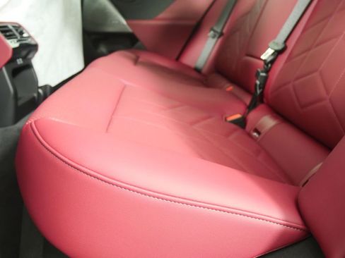 New 2026 BMW i5 eDrive40 w/ M Sport Package image 14