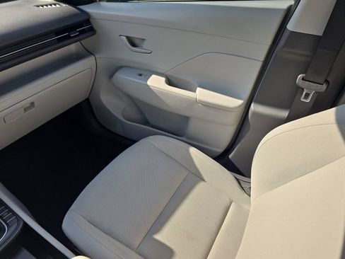 Used 2024 Hyundai Kona SEL FWD image 15