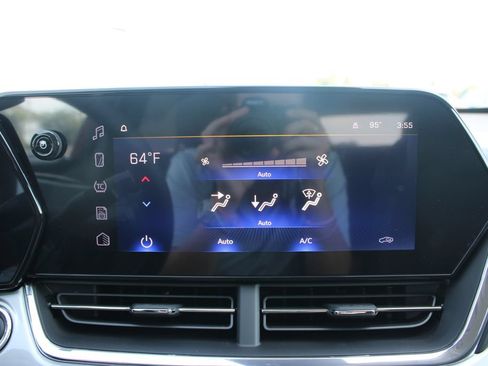 New 2026 Chevrolet Trax LT w/ Driver Confidence Package FWD image 56