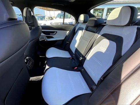 New 2026 Mercedes-Benz E 53 AMG e 4MATIC Sedan image 10