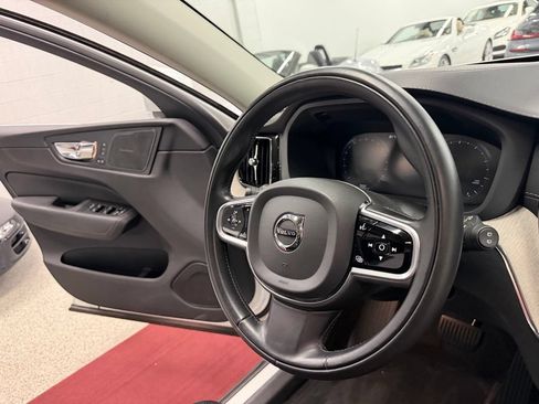Used 2020 Volvo XC60 T5 Inscription w/ Protection Package Premier AWD/4WD image 32