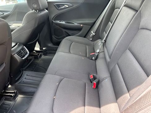 Used 2022 Chevrolet Malibu LT image 24