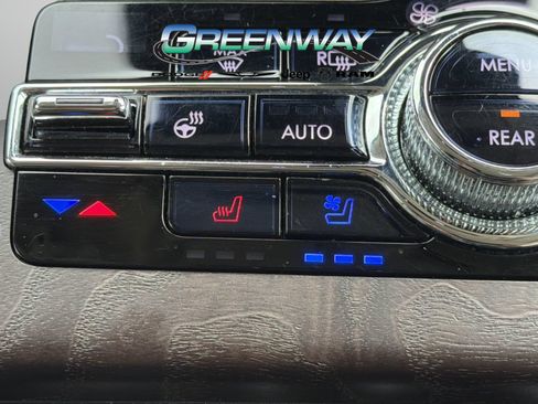Used 2020 Lincoln Aviator Reserve w/ Equipment Group 201A RWD image 36