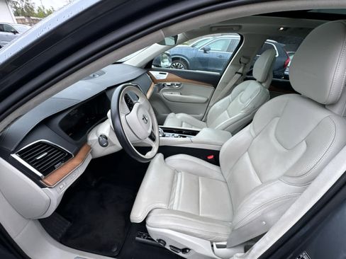 Used 2018 Volvo XC90 T8 Inscription w/ Luxury Package AWD/4WD image 4