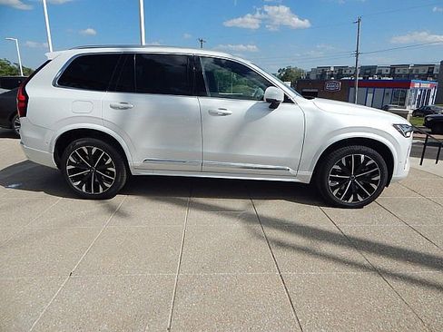 Used 2025 Volvo XC90 T8 Plus w/ Protection Package Premier image 7