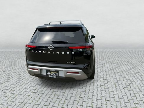 Certified 2023 Nissan Pathfinder SL AWD/4WD image 7