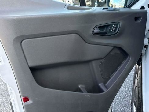 Used 2023 Ford Transit 250 Medium Roof image 15