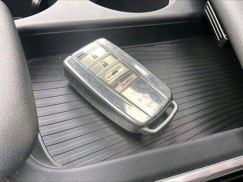 Used 2022 Acura TLX w/ Technology Package image 14