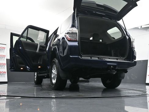 Used 2022 Toyota 4Runner SR5 Premium w/ Moonroof Package image 46