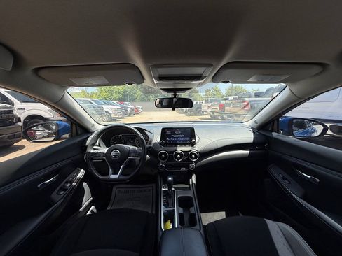 Used 2022 Nissan Sentra SV FWD image 19