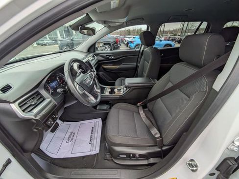 Used 2023 GMC Acadia SLE w/ Driver Convenience Package image 24