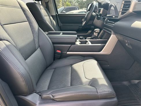 Used 2024 Toyota Tundra Limited AWD/4WD image 14