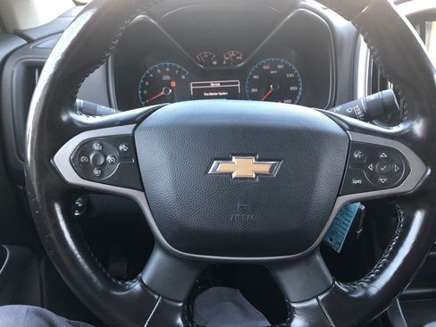 Used 2018 Chevrolet Colorado LT w/ Safety Package RWD image 6