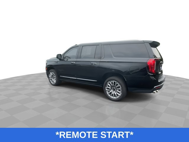 Used 2023 GMC Yukon XL Denali Ultimate AWD/4WD image 7