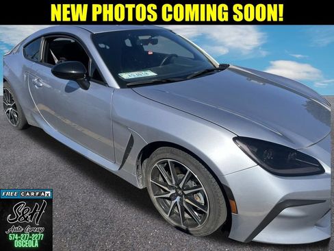 Used 2023 Toyota GR86 w/ ALL Weather Mat Package (TMS) RWD image 1