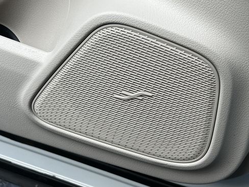 New 2026 Mercedes-Benz GLB 250 4MATIC image 41