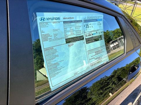 New 2026 Hyundai Elantra SE FWD image 16