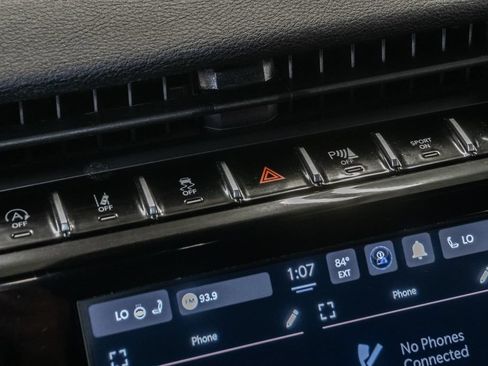 Certified 2023 Jeep Grand Cherokee L Laredo AWD/4WD image 17